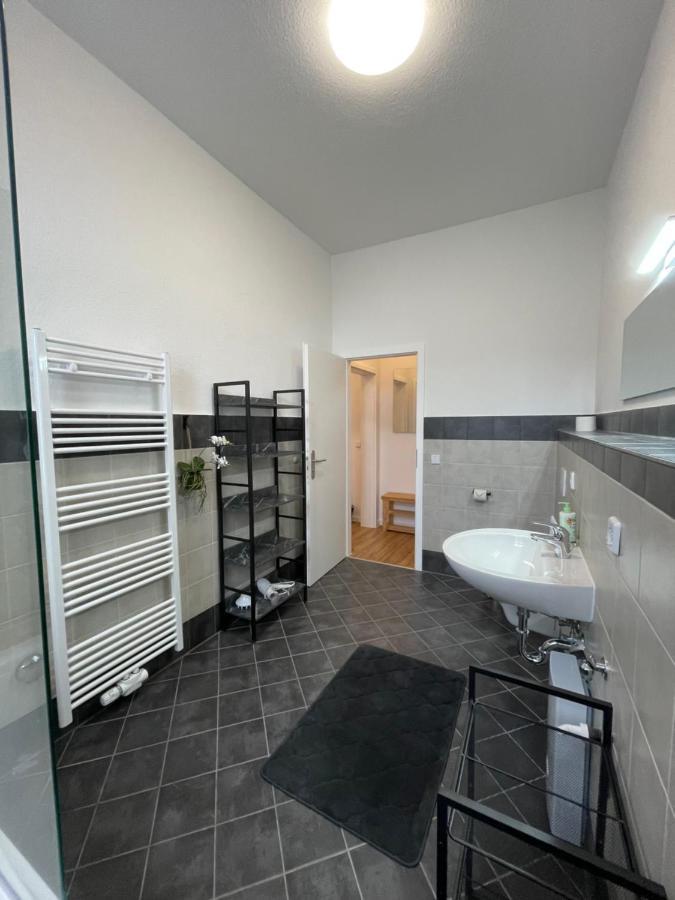 Lucky Stays Ls07 - Vollausstattung - Zentrum - Aufzug - Grosse Kueche - 2 Zimmer - Smart-Tv Magdeburg Luaran gambar